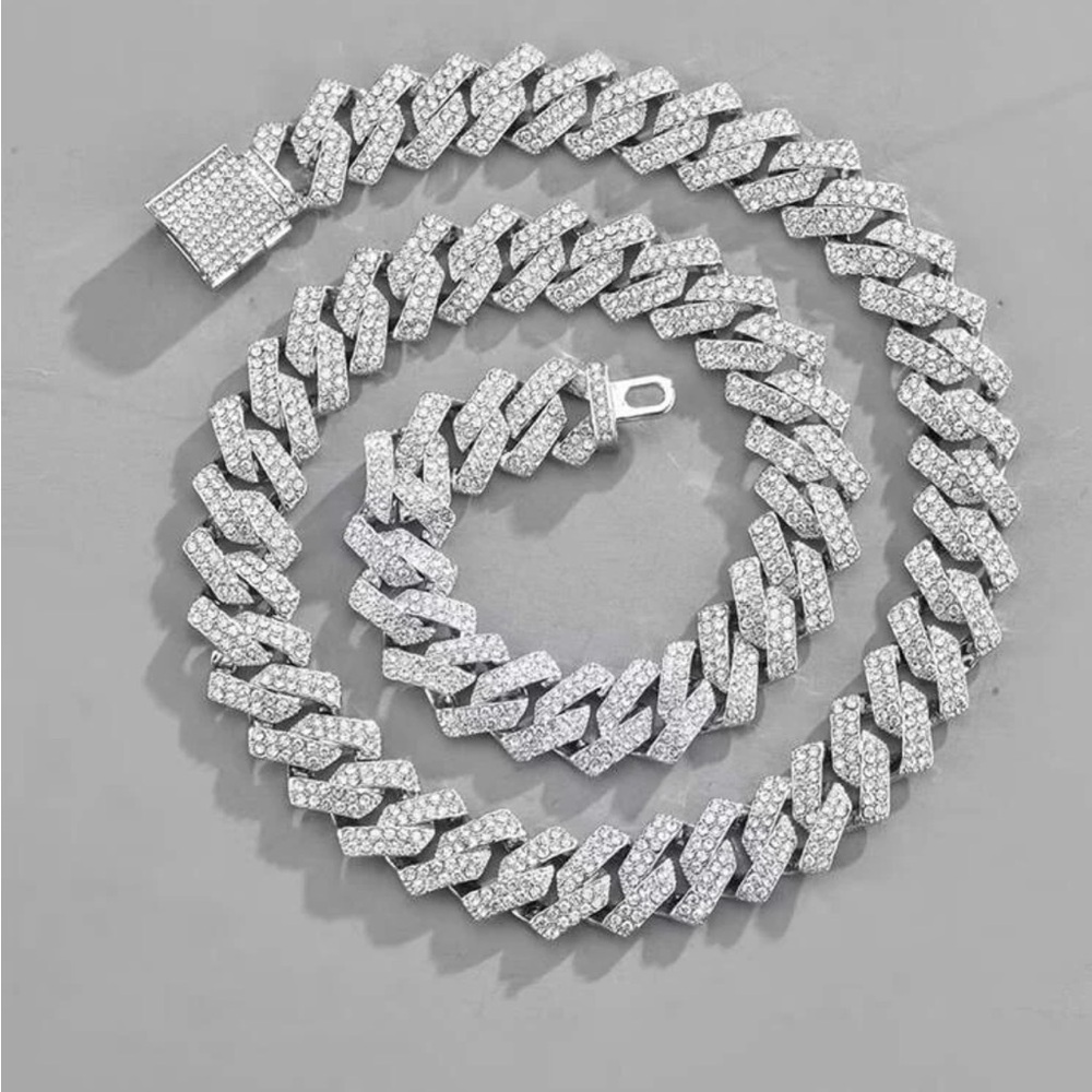 Silver bling necklace -for date night or just a night on the town